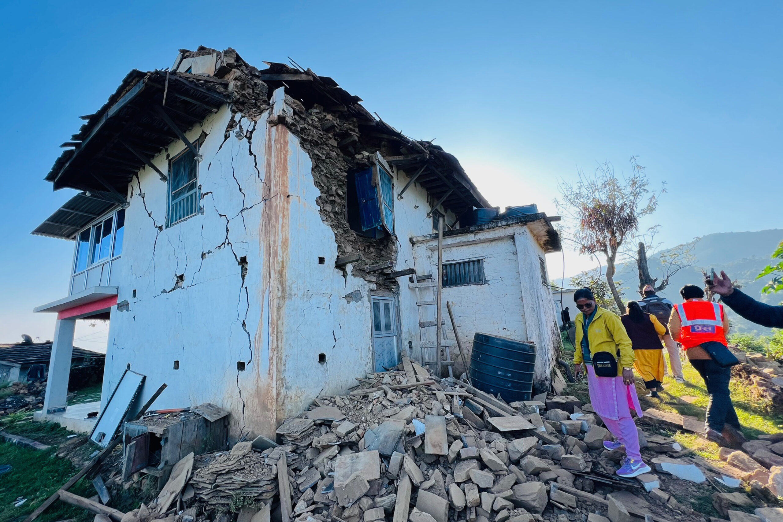 जाजरकोट भूकम्प- गर्भवती, सुत्केरी र बालबालिका प्रभावित