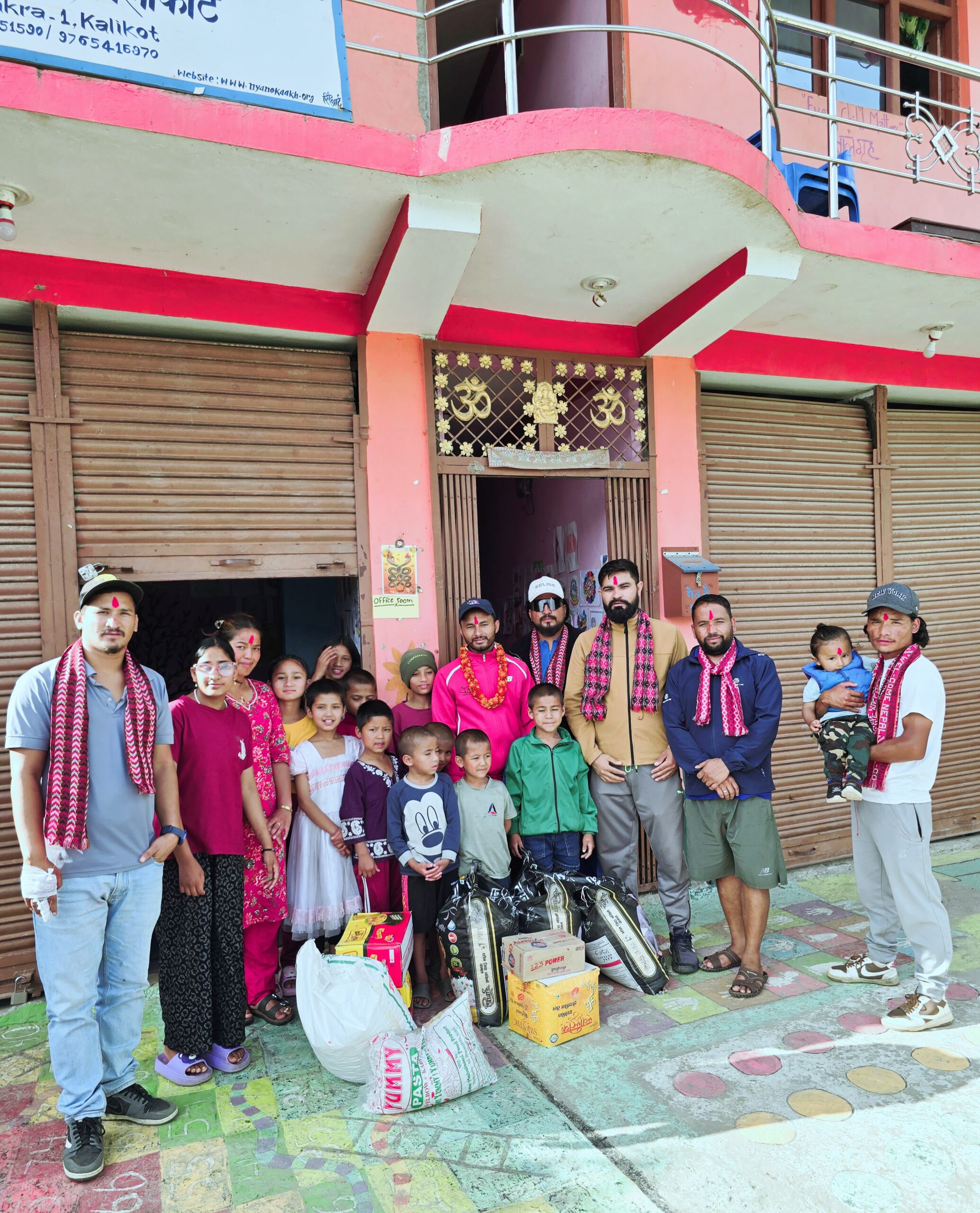 जन्म दिनका अबसरमा खाध्यान्न सहयाेग